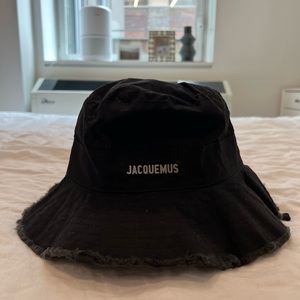Jacquemus Bucket Hat